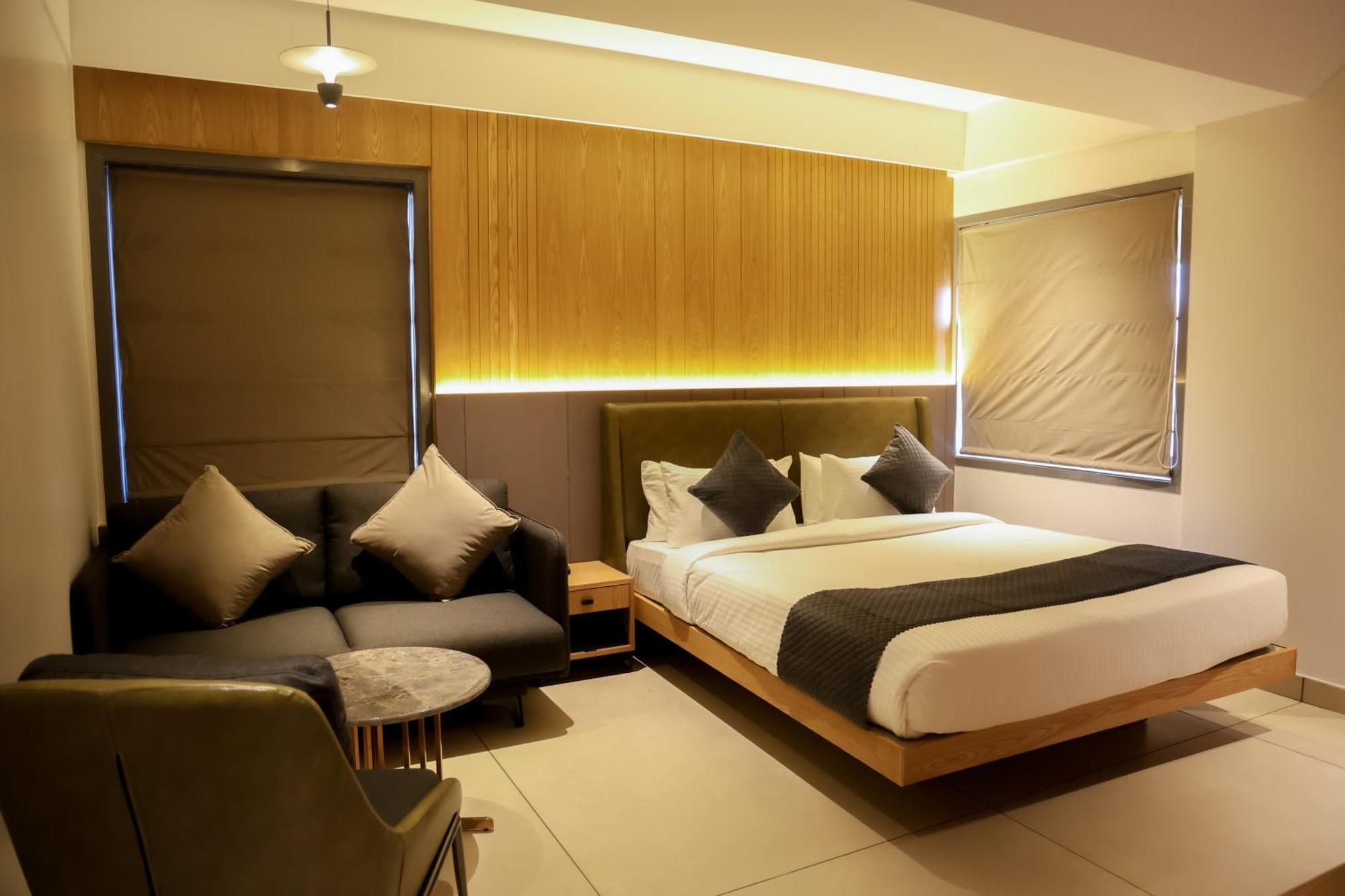 Raga - A Boutique Hotel ベルガウム エクステリア 写真