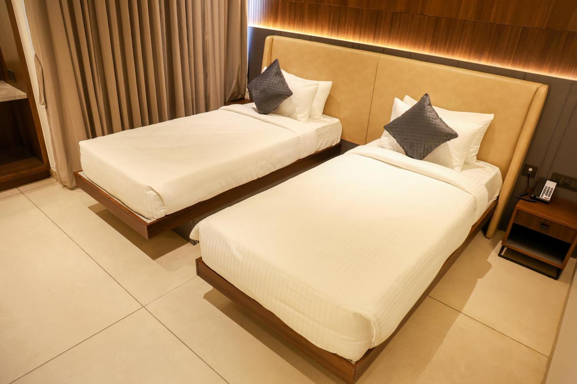Raga - A Boutique Hotel ベルガウム エクステリア 写真