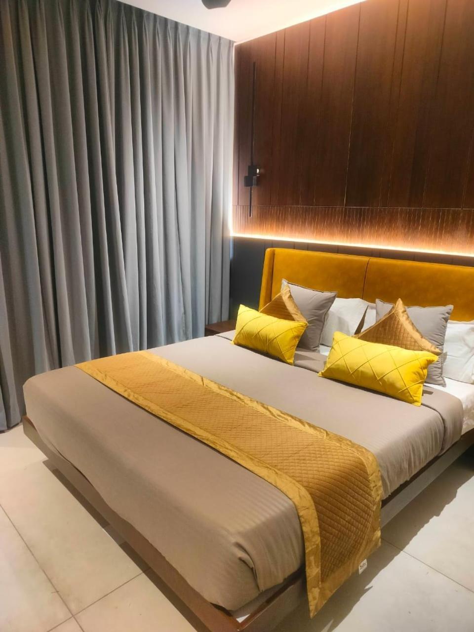 Raga - A Boutique Hotel ベルガウム エクステリア 写真